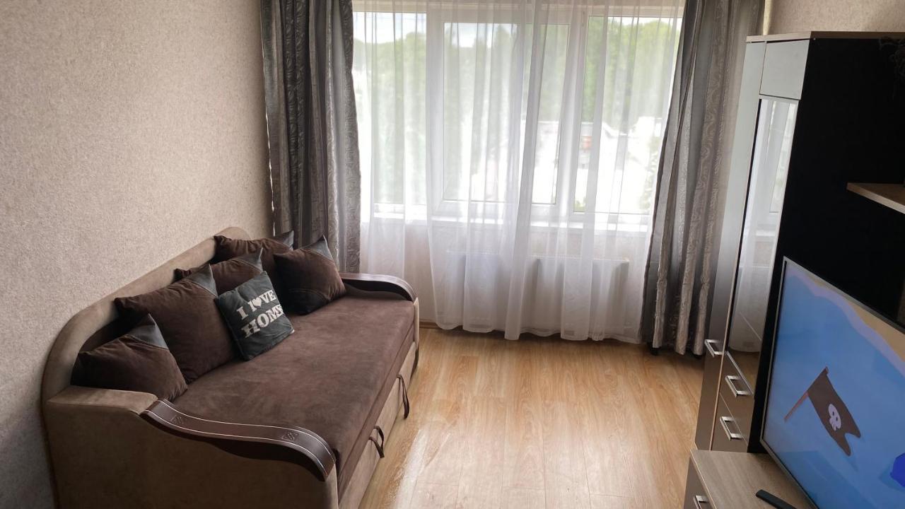 Apartamento Happy Guest Apartament Jūrkalne Exterior foto